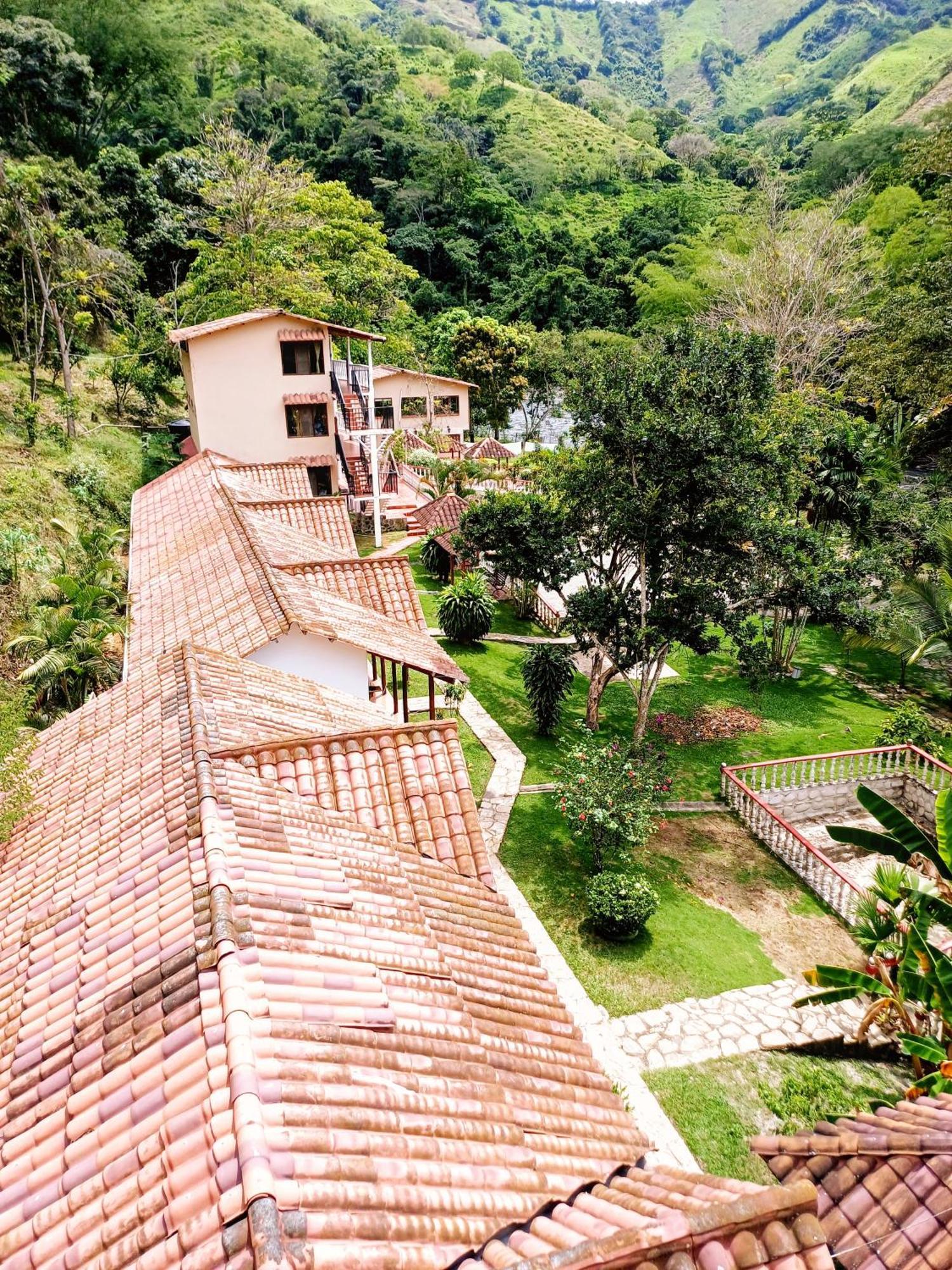 Campestre La Gaitana Hotel Tobia