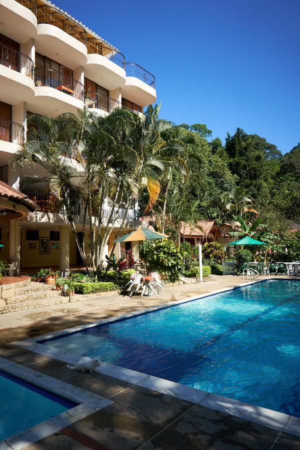 Hotel Campestre La Gaitana 2*